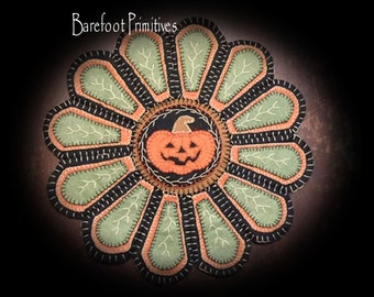 Penny Rug Pumpkin Fall Leaf table mat Halloween 2 sided digital PATTERN