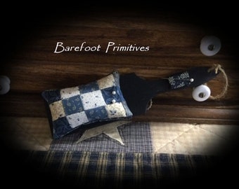 Wood Paddle Needle Keep Scissors quilted Pin Cushion crushed Walnut shells Lavender