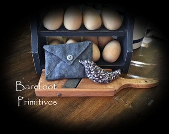 Bird Sewing Helper Pin Cushion Envelope sawdust