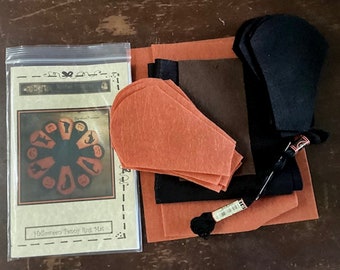 Penny Rug KIT Halloween Cats Pumpkins table topper