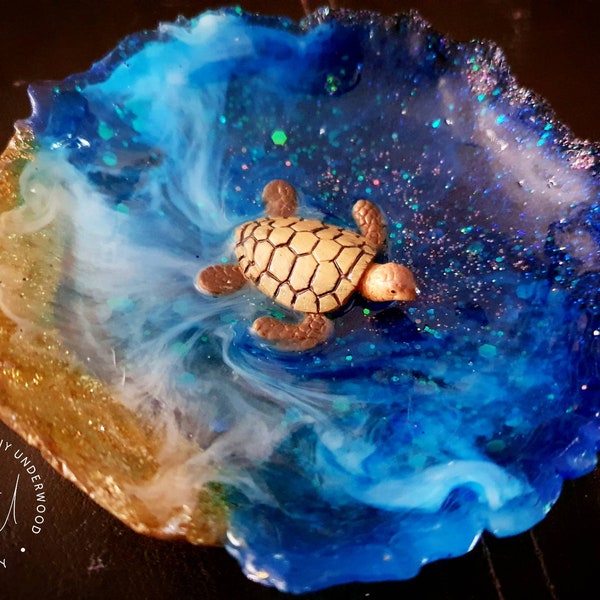 Sea Turtle Resin Ocean Wave Ring Jewellery Dish