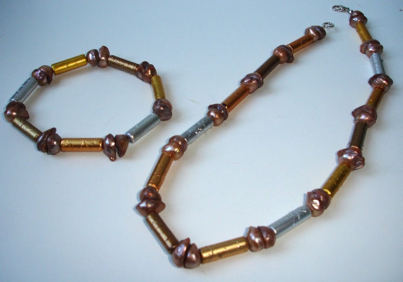 Golden and silver glass beads and freshwater pearls image 2