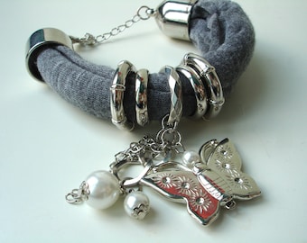 Butterflies and pearls - Charm bracelet with fabric cord