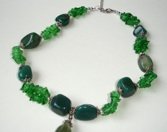 Green gemstones mix