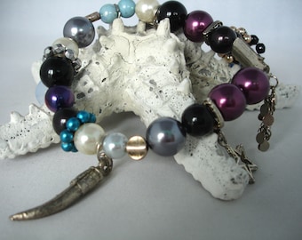 Glass Bead Charm Bracelet- Multicolored- Blue, Purple, Gray, White - Glass & Metal Beads - Elastic- Gift Idea - Fashion Jewelry - Charms