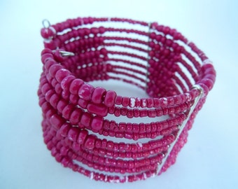 Beaded memory wire bracelet in pink - Oriental style - Vintage Used Look - Shabby Chic - Adjustable - Fashion Jewelry - Gift Idea - Cuff