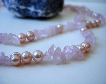 Rose quartz and freshwater pearls necklace