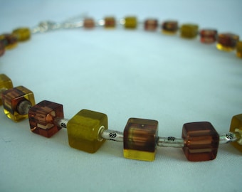 Topas-Brown- Cubes Necklace - Acrylic Beads - Olive-greeen cube beads - Summer Necklace