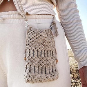 Macrame Crossbody Phone Bag: Boho Knit iPhone Pouch