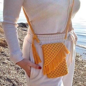 Macrame Crossbody Phone Bag: Handmade Knit Cell Phone Purse