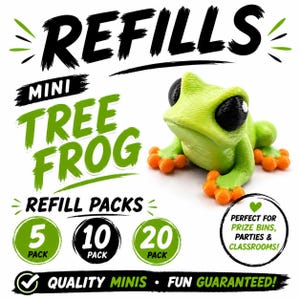 Könnte beinhalten: Eine grüne und orangefarbene Miniatur-Baumfrosch-Figur. Das Bild enthält den Text "REFILLS", "MINI TREE FROG" und "REFILL PACKS" mit Optionen für 5, 10 und 20 Packs. Der Text "QUALITY MINIS - FUN GUARANTEED!" ist ebenfalls vorhanden.
