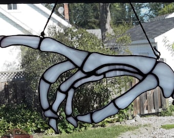 Skeleton Hand Stained Glass Pattern.  Halloween art for Halloween and the spooky season fans.  Could also be used as a cricut pattern.