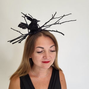 Halloween Crow Fascinator: Raven Headband, Gothic Headpiece