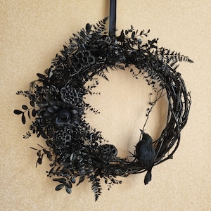 Black gothic wreath, Black Raven Halloween wreath, Dark cottagecore front door Wall wreath, Gift for goth, Black wall decor Gothic wedding