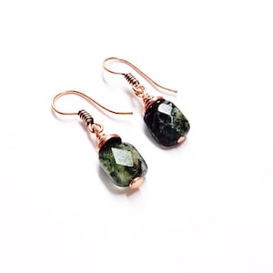 Faceted Green Quartz Earrings with Copper Metal - 7th Anniversary Gifts for Wife Copper Jewelry - Rectangle Stone Bead Earrings -  22nd Year