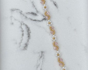 Beaded Daisy Bracelet: Crystal Bicone Flower, Seed Bead Jewelry
