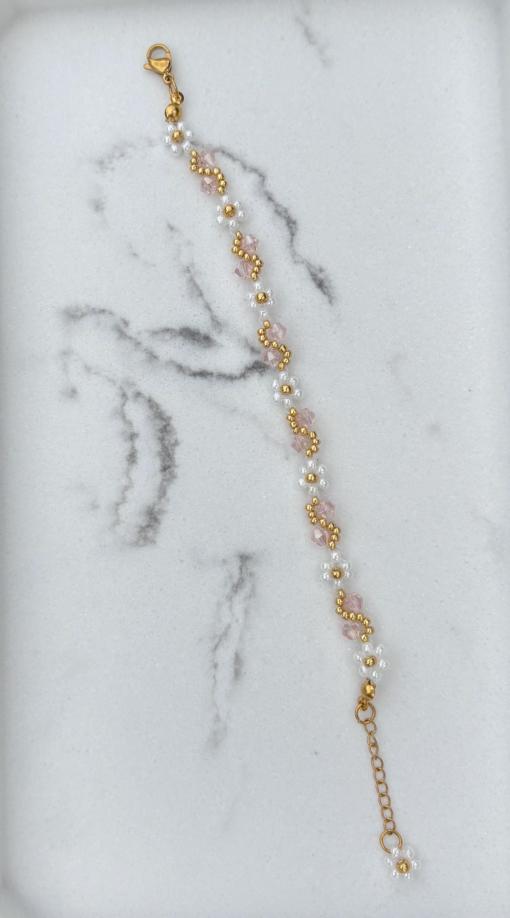 Beaded Daisy Bracelet: Crystal Bicone Flower, Seed Bead Jewelry - Etsy