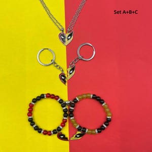 Deadpool and Wolverine Best Friends / Couple Keychain Pendant Set - Red Yellow Clown Bracelet, Love Heart Combo, Bag Charms