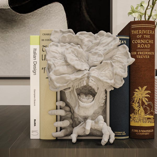 The Last of Us Clicker Book Nook: 3D Printed Horror Shelf Insert