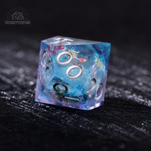 Liquid Core Dice Set - Flower Resin Dice, Dnd Gifts, DM Gifts, Sharp Edge Dice Set, Handmade Polyhedral Dice, Dnd Gifts, DnD dice
