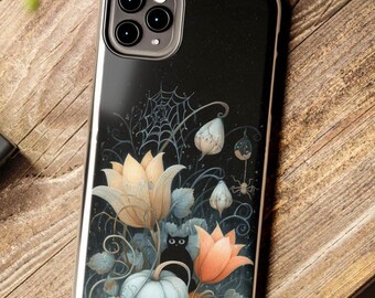 神秘的な花柄のボヘミアン風スマホケース、気まぐれなハロウィンiPhoneカバー、秋の魔法の不気味な季節、不気味でかわいい黒猫のチャーム、魔女の友達へのギフト
