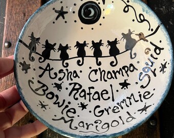 Personalized custom Ceramic Pottery Bowl with multiple cats
