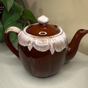 Drippy Glaze Brown Teapot | Vintage made in Japan | Earthy Tea Coffee Pot | Cottagecore Goblincore Grandmacore Teatime