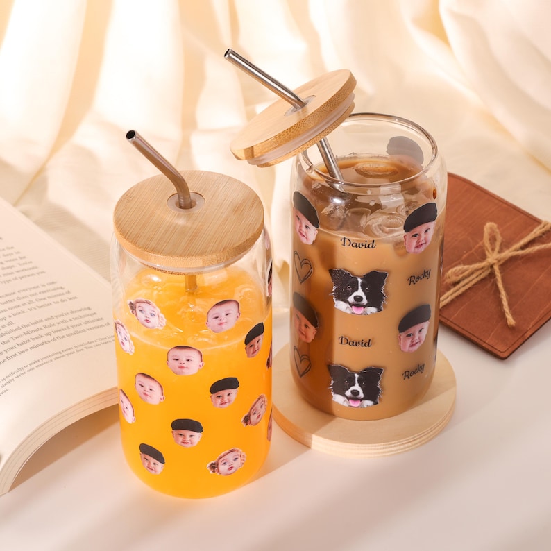 Vaso de vidrio con retrato de mascota personalizado y tapa de bambú, lata de vidrio con cara de perro personalizada y pajita, vaso de vidrio para café helado personalizado de 16 oz con foto. imagen 10