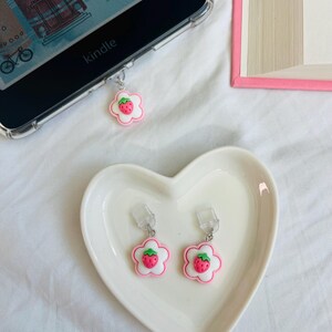 Strawberry Charm | Tablet | USB-C Dust Plug | Bookish