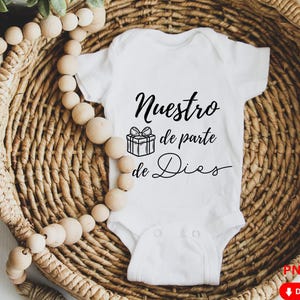 Nuestro regalito de parte de Dios png Baby kommt bald png Baby Überraschung Ankündigung für die Schwangerschaft, Baby kommt bald png, Schwangerschaft enthüllen