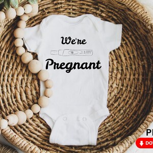Baby Coming Soon, png Baby Surprise-aankondiging voor zwangere vrouwen: we zijn zwanger