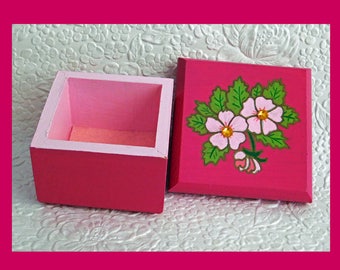 Rose Trinket Box, Jewelry Box, Jewelry Organizer, Hand Painted, wood Jewelry Box Handmade, Floral Design, Unique Gift, Keepsake Jewelry Box