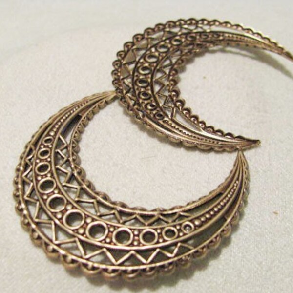 ANtique Gold Finish Brass Half moon  Stamping FIligree finding -1 Pair-  06604 AGP