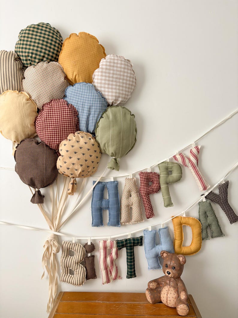 Ballons d'anniversaire en tissu | Décoration de fête champêtre traditionnelle, guirlande pour chambre d'enfant image 4