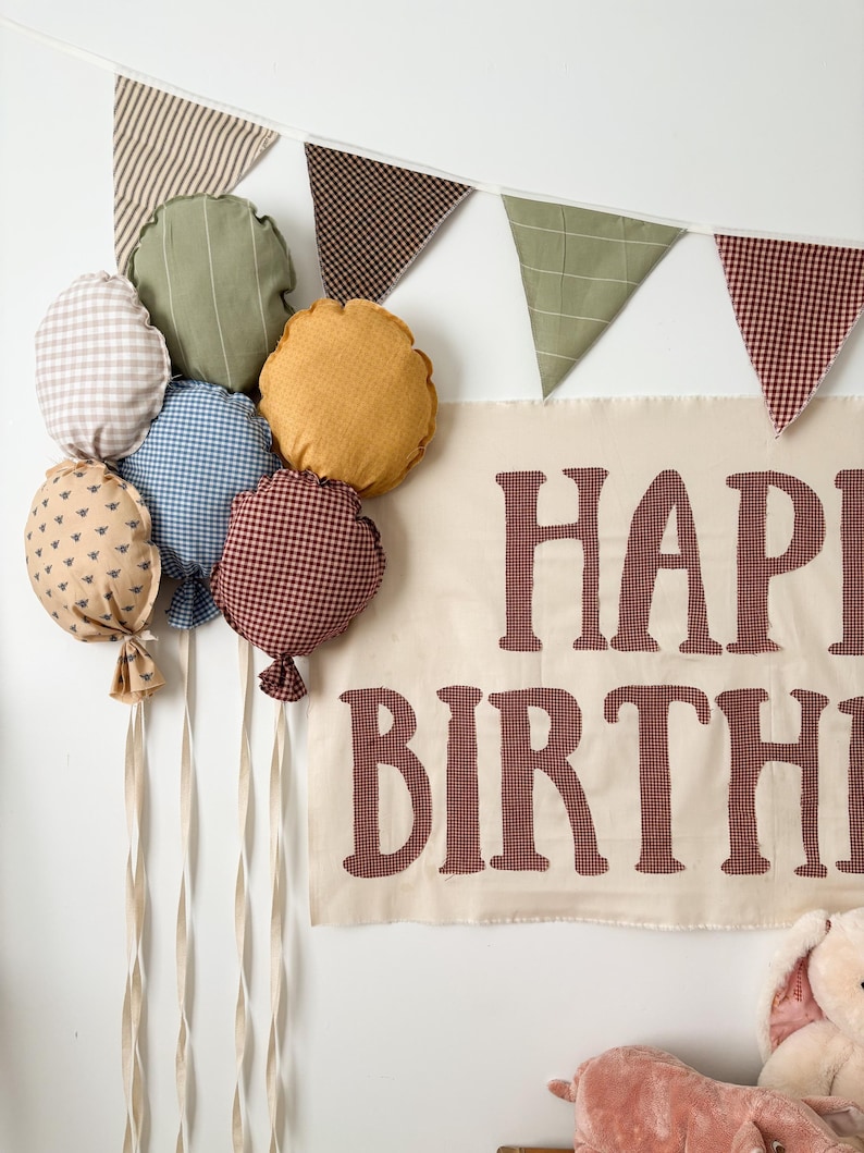 Ballons d'anniversaire en tissu | Décoration de fête champêtre traditionnelle, guirlande pour chambre d'enfant image 6