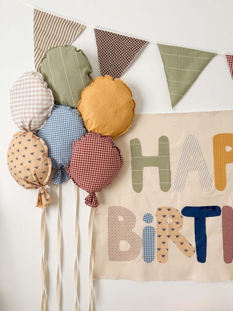 Ballons d'anniversaire en tissu | Décoration de fête champêtre traditionnelle, guirlande pour chambre d'enfant image 3