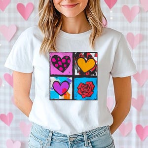 Camiseta Pop Art con corazón y rosa inspirada en Andy Warhol: regalo perfecto de San Valentín para los amantes del arte