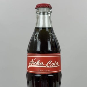 Bottiglia Nuka-Cola, oggetto di scena di alta qualità di Fallout