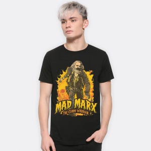 Mad Marx The Class Warrior Art T-Shirt, Karl Marx Shirt, Men&#39;s and Women&#39;s Sizes (KMX-861533)