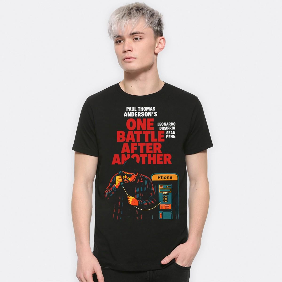 ワン・バトル・アフター・アナザー 2025 Tシャツ、レオナルド 