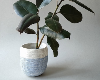 Cache-pot en corde de coton de style méditerranéen - Deux tailles et six couleurs - Jardinière côtière décorative fabriquée à la main. Le cadeau parfait pour les amateurs de plantes