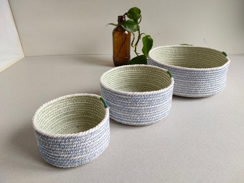 Nesting set of cotton rope baskets short for a Mediterranean decor. A set of nesting baskets for fruits, bread or as a centrepiece bowl. image 10