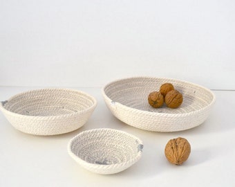 Entryway key bowls made of cotton rope in a set of 3 bowls in light grey. Other colours upon request. Jewellery holder- Office decor