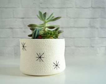 Indoor planter nordic style ideal succulent pot or as a bathroom basket for a natural decor. Plant pot, Cotton pot, Kids basket