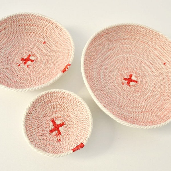 Set de 3 platos de cuerda de algodón con costura en red