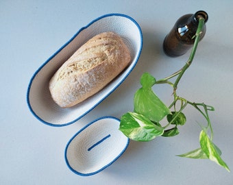 Oval rope bread basket set. Perfect for hosting a coastal fall gathering lunch. Short oval basket for a long loaf of bread and crackers