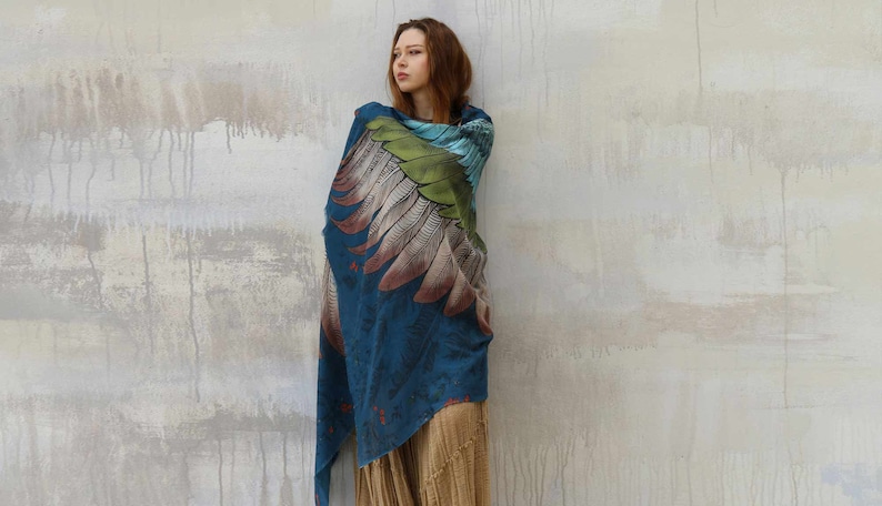 Pashmina shawl with printed wings for women
