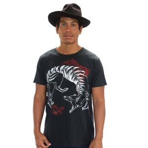 Chemise Thylacine, T-shirt Tigre de Tasmanie, Vêtements Burning Man, T-shirt pour hommes, Haut noir pour hommes, Chemise ethnique, Chemise en coton biologique, Tee-shirt animal image 1