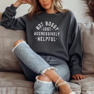 Funny Work Shirt for Women Leadership Tee Funny Present for Boss Lady Tshirt Office Wear Humor Clothing Coworker Gift Appreciation Present imagen 4
