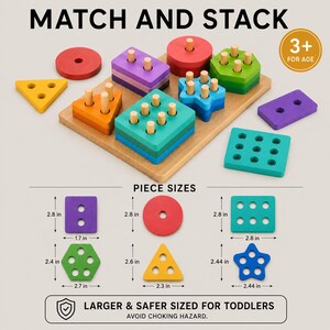 Op de afbeelding: Een houten Match and Stack speelgoedset met kleurrijke geometrische vormen zoals driehoeken, cirkels, vierkanten, rechthoeken, sterren en zeshoeken. De set bevat een bord met pinnen en blokken met gaten. De afmetingen worden in inches weergegeven.